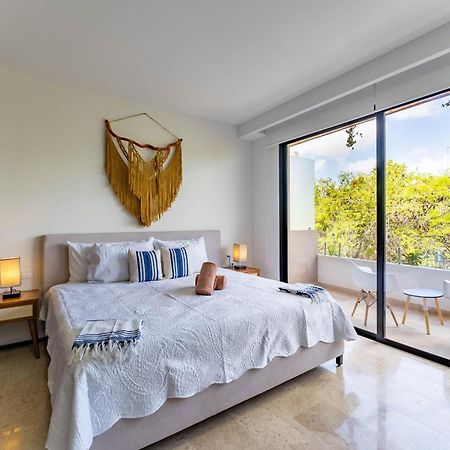 Menesse Apartments Тулум Екстериор снимка