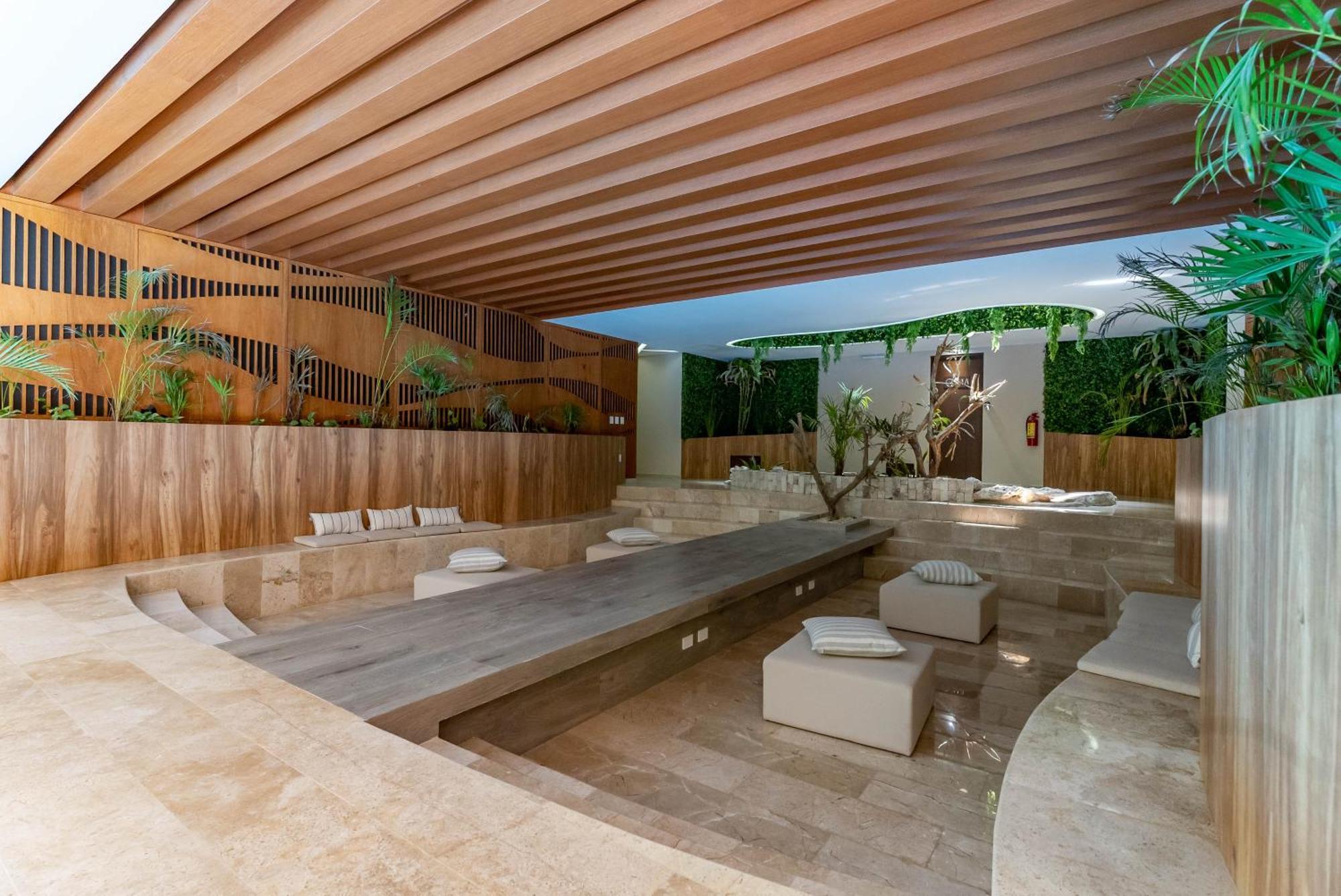 Menesse Apartments Тулум Екстериор снимка
