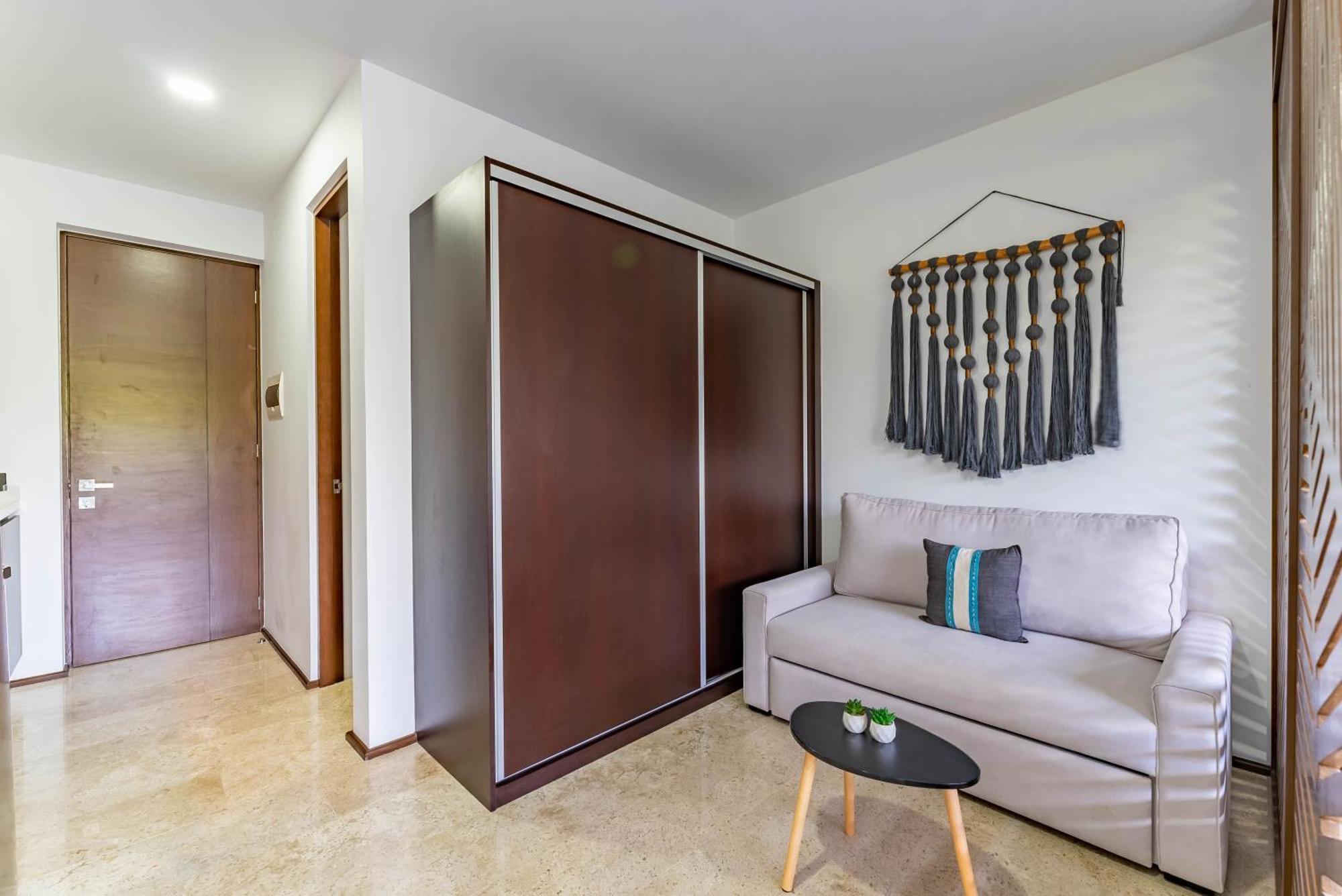 Menesse Apartments Тулум Екстериор снимка