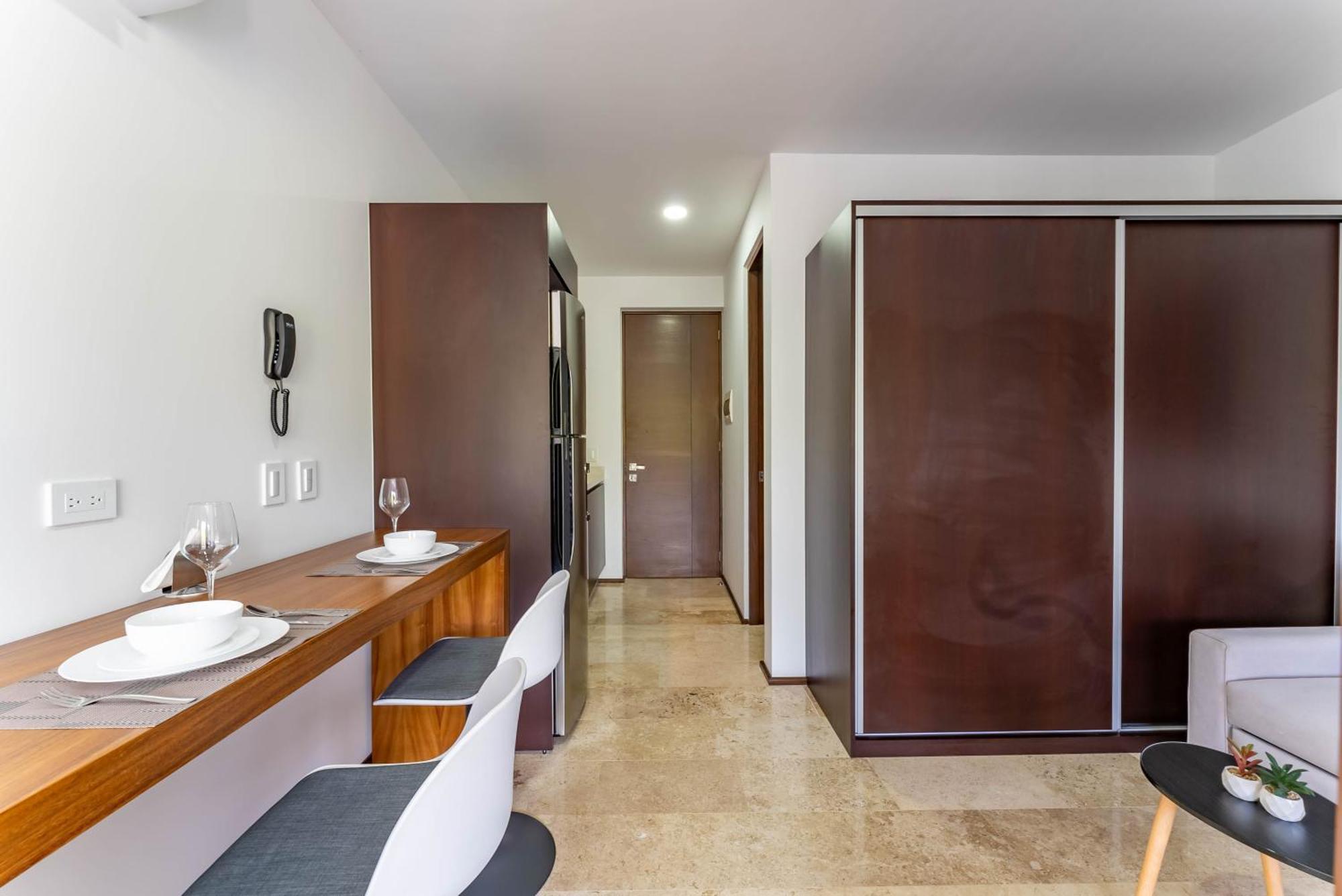 Menesse Apartments Тулум Екстериор снимка